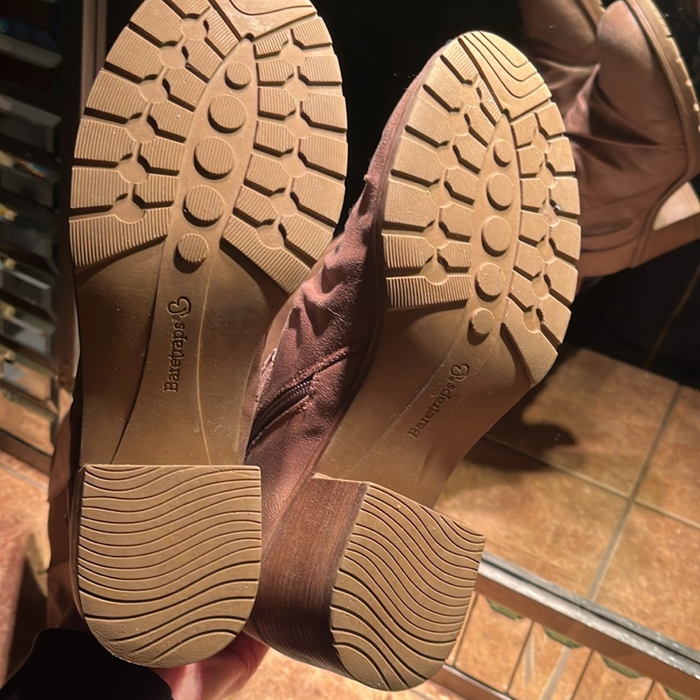 Bare Traps Dallia Tan Boots - Picture 6 of 8